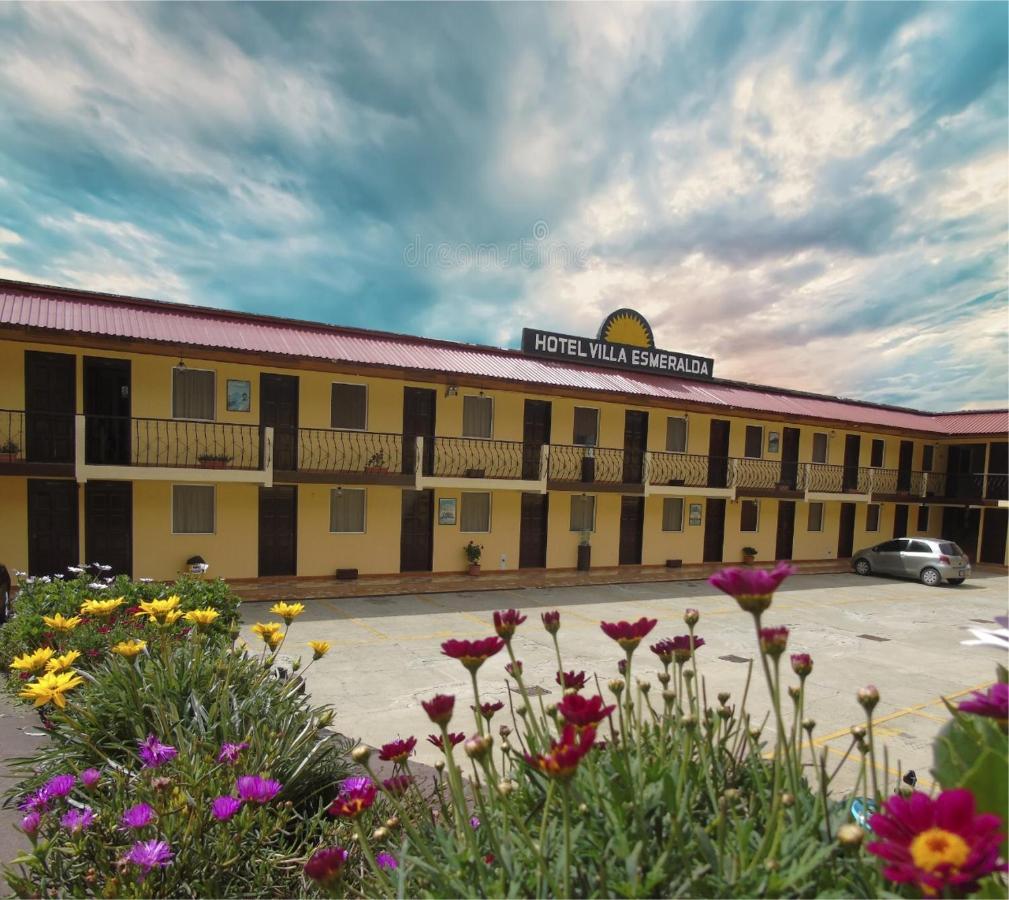 Hotel Y Restaurante Villa Esmeralda Quetzaltenango Ngoại thất bức ảnh
