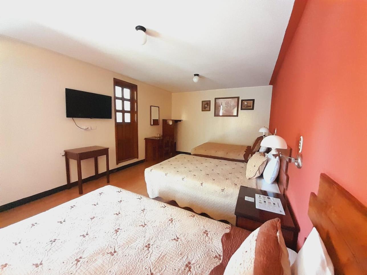 Hotel Y Restaurante Villa Esmeralda Quetzaltenango Ngoại thất bức ảnh
