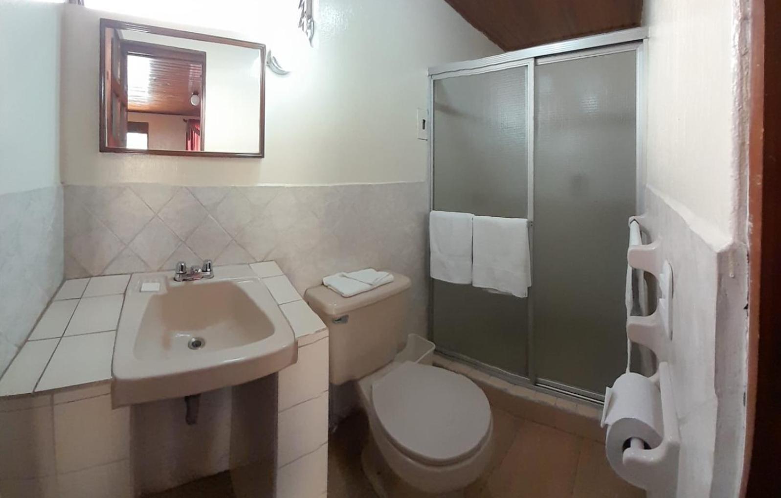 Hotel Y Restaurante Villa Esmeralda Quetzaltenango Ngoại thất bức ảnh