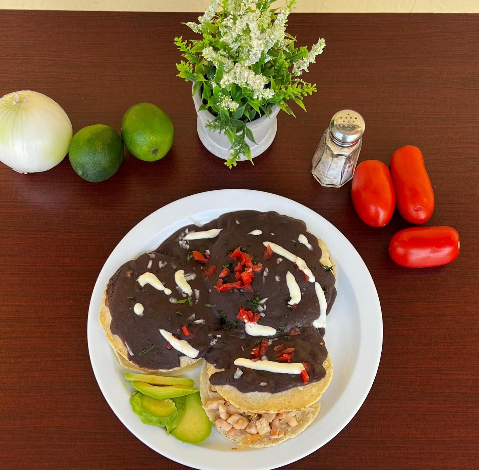 Hotel Y Restaurante Villa Esmeralda Quetzaltenango Ngoại thất bức ảnh